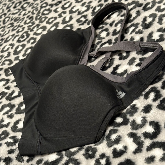 Adidas 34D Black & Gray Cross-back Adjustable Straps Sports Bra - Picture 6 of 11